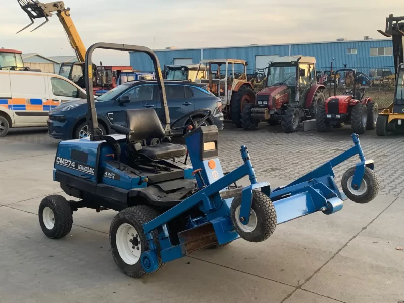 New Holland CM274