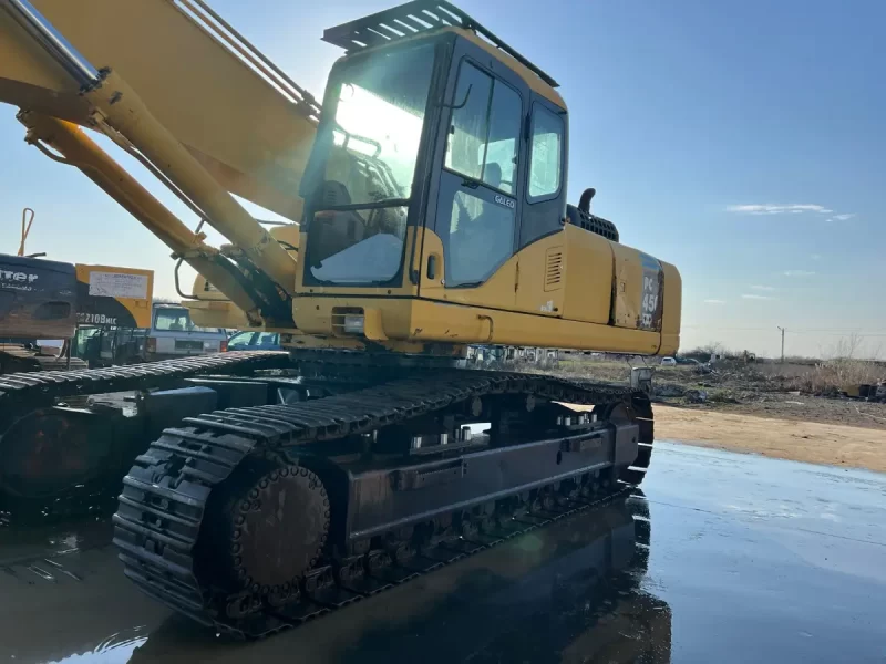 Komatsu PC450LC-7K
