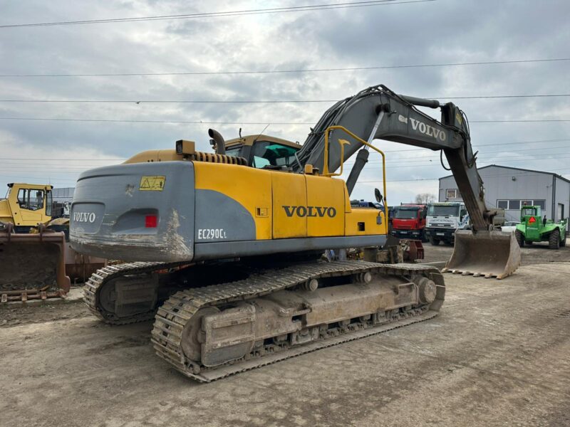 Volvo EC290CL
