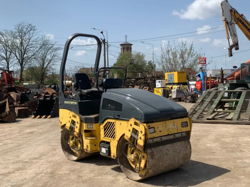 Bomag BW100 AD-4
